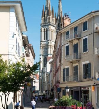 LE LOFT, 2 chambres 85 m2, hyper centre, proche gare