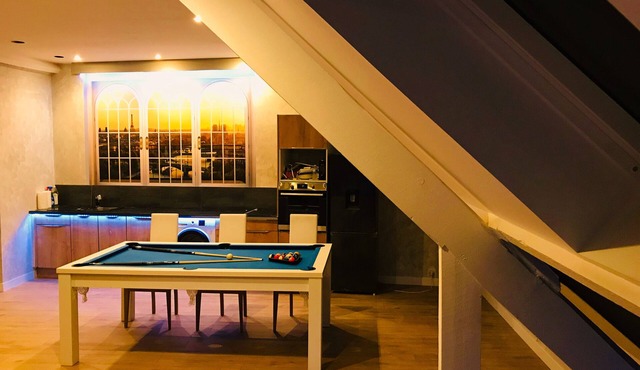 Le Loft de Zoé 90m² - Jacuzzi Billard Cinéma & Bar