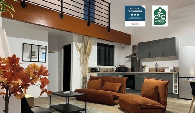 Le Loft du Canal du midi: 120m2 Design Garage 60m2 and private VAE bike room