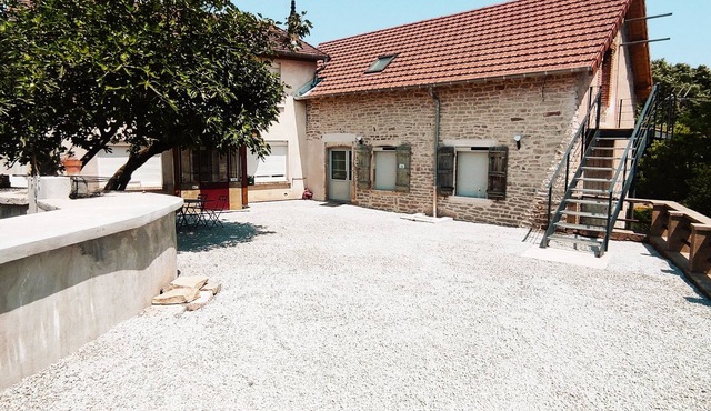 Le Loft du Moulin Brochat avec espace jacuzzi commun