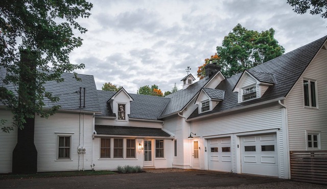 Le Loft Hatley House - Hiking, Cycling, Sightseeing