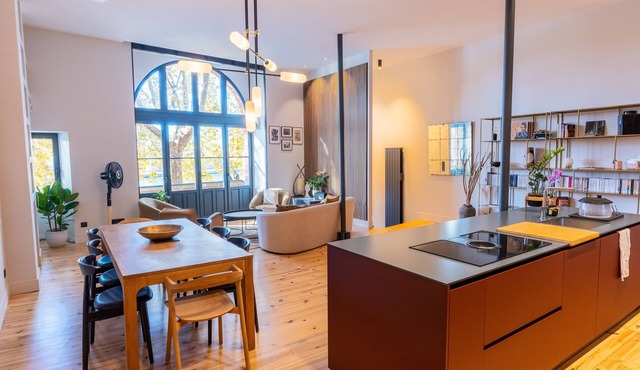 Le Lombard, panorama on the river