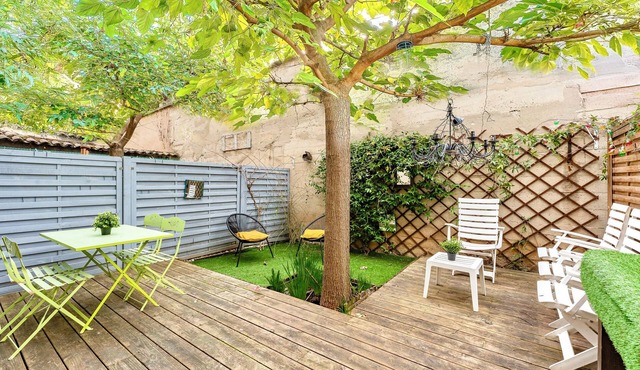 Le Mûrier - Maison de ville avec patio + parking - 6 pers