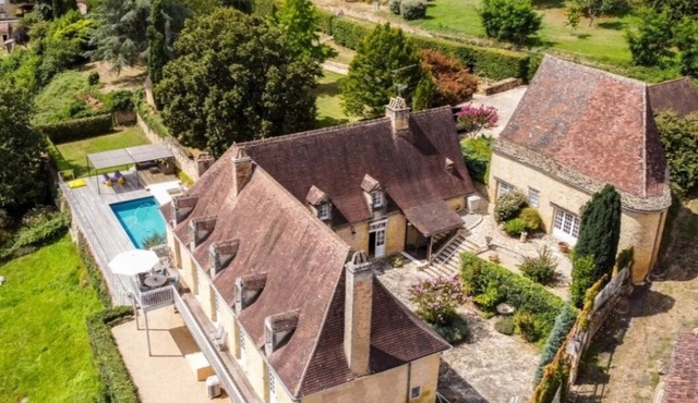 LE MANOIR DES HAUTS DE PIERREVAL: an exceptional stay in the heart of Périgord Noir