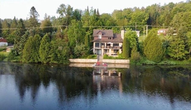 Le Majestueux, Waterfront, Spa, BBQ, Outdoor & Ski