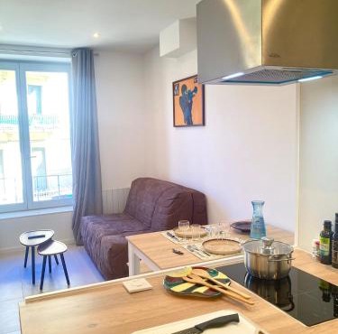 Le Marcel, pretty 1 room apartment next to Antique Theater