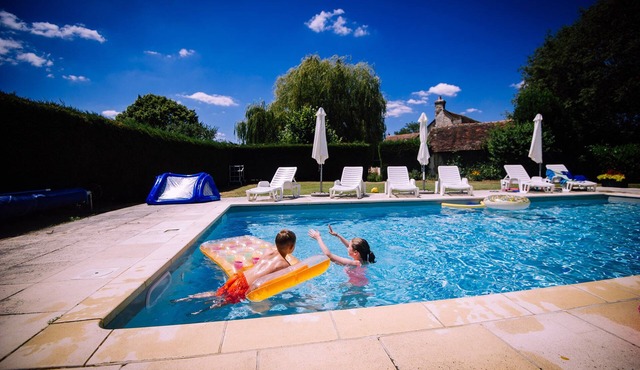 Le Martinet - Cosy 2-Bedroom Cottage