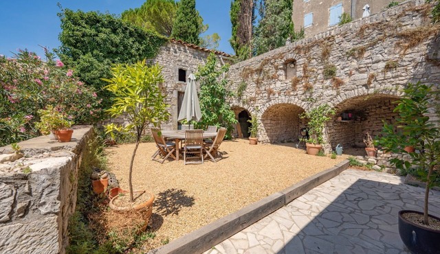 Le Martinet - Three Bedroom Villa, Sleeps 6