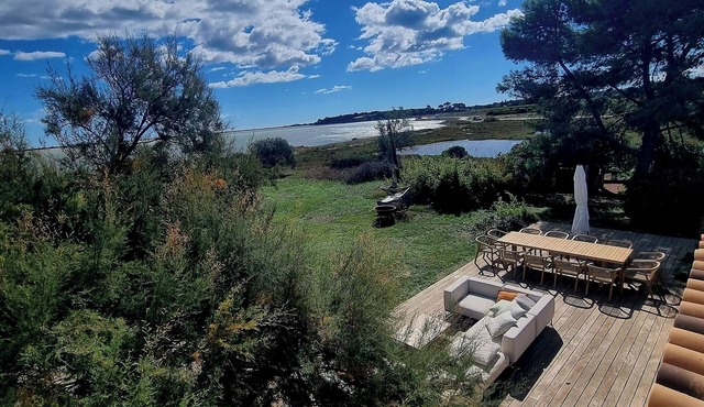 Le Mas au bord de l'Etang