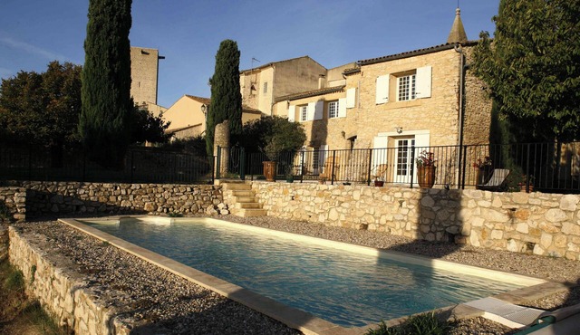 Le Mas d'Yvette Authentic 19thᵉ century house with swimming pool and breathtaking views