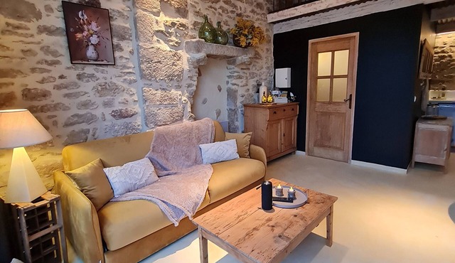 LE MAS DE LA Dame Jeanne-gîte LA Verriere-location DE Vacances-provence-2 Pers