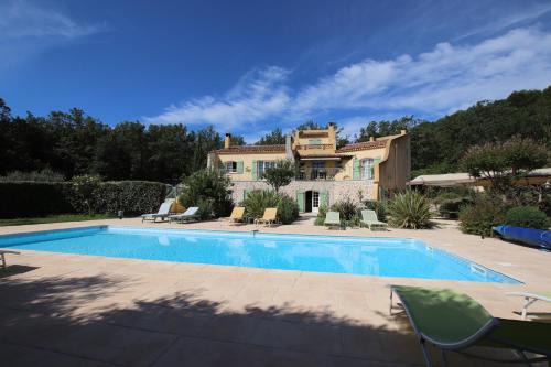 LE MAS DES TARENTES Chambres d'hôtes