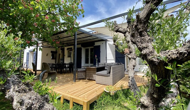 Le Mas Du Bijou Bleu