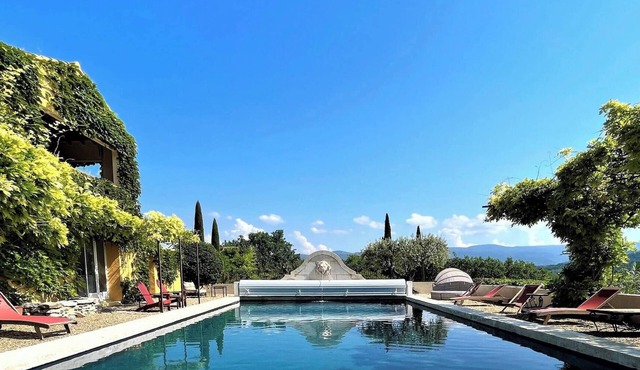 Le Mas Jorel – Luxury Pool Villa with Mountain View