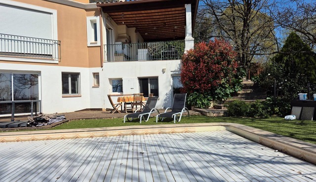 Le mazet d'Eve (apartment)