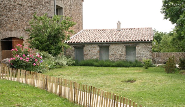 Le Mazet des Clauzals: 2 room gite on the Larzac in Le Cros