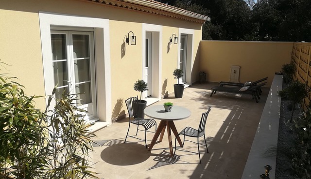 Le Mazet d'Olivia romantic getaway in Provence, near Avignon Luberon Gordes