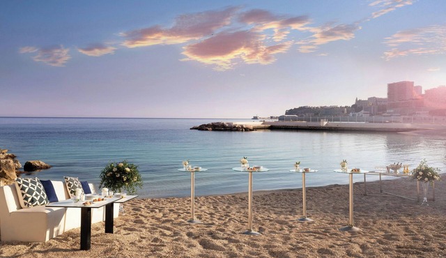 Le Meridien Beach Plaza