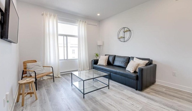 Le Mile End by M11 - Upscale & Spacious 1BDR with King Bed