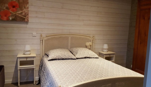 "Le Millet" 3* furnished apartment between land and sea, 5 mm from Lac au Duc.