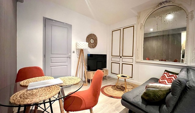 Le Mirror Hyper Centre