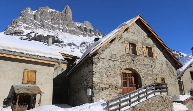 Le Monetier Les Bains: House/Villa - MONETIER LES BAINS