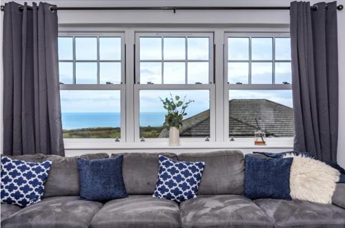 Le Morne – Luxury Coastal Escape with Hot Tub & Sea Views