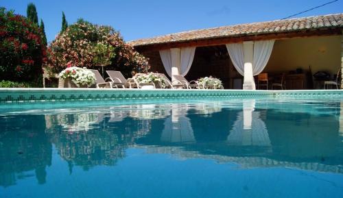 Le moulin vieux, mas authentique en Provence avec piscine