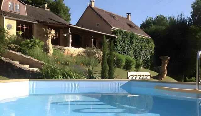 Le Moulin Bas Vraie Guest Room with Private Pool, Wi-Fi, and Air Conditioning