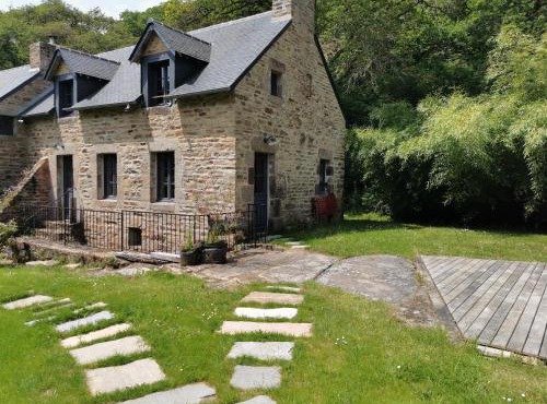 Le Moulin bordé par l'Aven