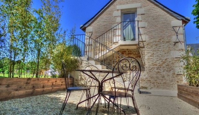 Le Moulin de Follet B&B at the gates of the Flèche zoo and the castles of Anjou