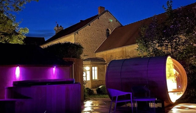 LE MOULIN SUR LA SEINE- CHARMING MILL * ON THE BANKS OF THE SEINE IN BURGUNDY