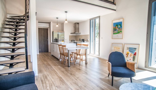 Le Moulleau, Luxurious large duplex apartment close to the beach