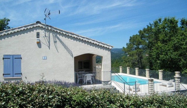 Le Murier A : Mooie Vakantiewoning met Zwembad in de Ardèche