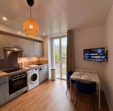 Le Nébula - rénové - parking - proche centre ville