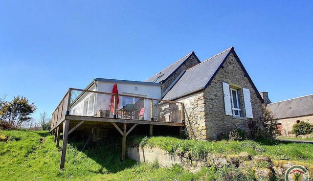 Le Nid D'hirondelles