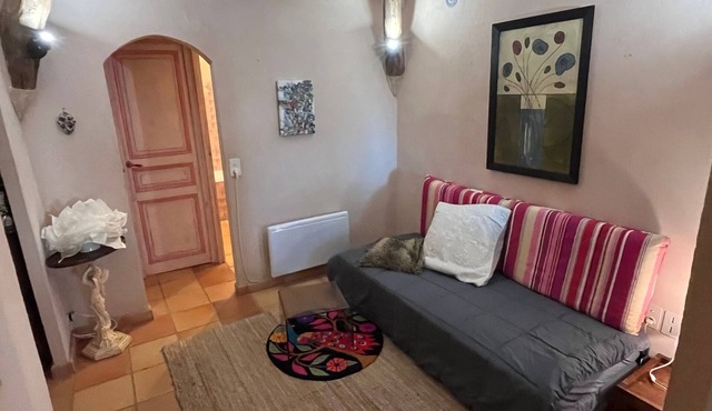 Le Nid – Village House Nestled Facing the Mountains