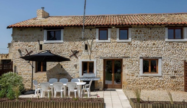 Le Noyer - Gites de Chaignepain (Sleeps 8)