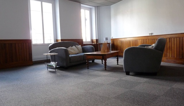 Le Petit Chartreux: village house for 15/20 people