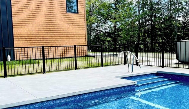 Le Panache Alpin| Condo-Spa-at the foot of Mont Orford
