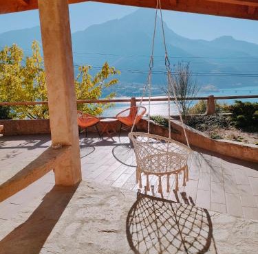 Le Panoramique du Plongeoir - T4 spacieux de 90m2 avec grande terrasse vue sur le lac de Serre Ponçon