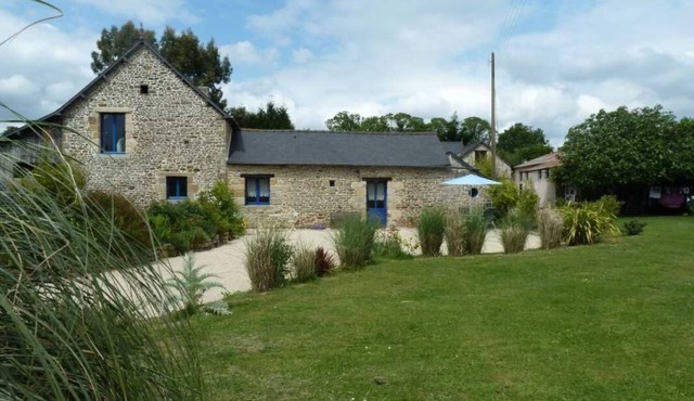 Le Paon - Yvignac LA Tour