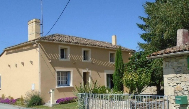 Le Papillon Bleu - Saint-martin-de-lerm