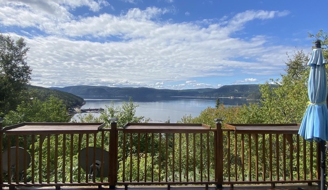 Le Paradis Bleu vue sur le Fjord