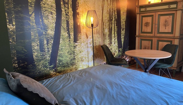 Le Parc du Séquoia : Le Séquoia Vert, sleep amongst the trees!