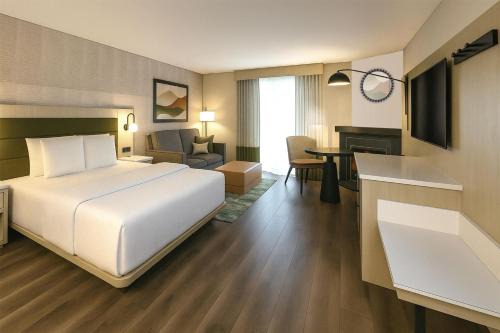 Le Parc Gatineau, Tapestry Collection by Hilton