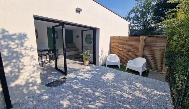 Le Patio : studio avec extérieur