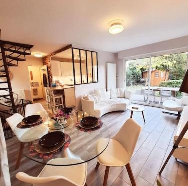 Le PATIO GARONNE maison 6 personnes, climatisé, Netflix