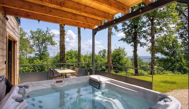 Le Pech Eternel : Cabane SPA des Pins