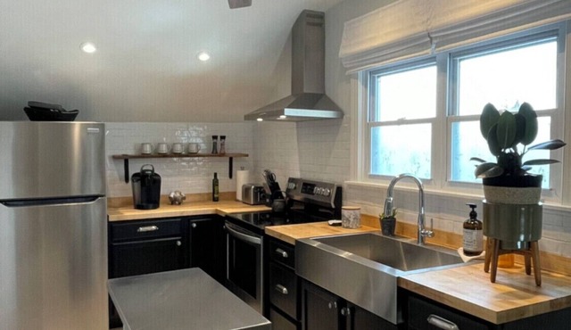 LE PETIT - 5 min. Walk to Lake Resort or Downtown